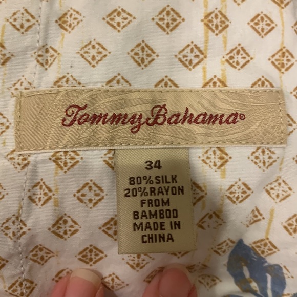 Tommy Bahama Khaki silk blend shorts size 34 - Picture 4 of 5